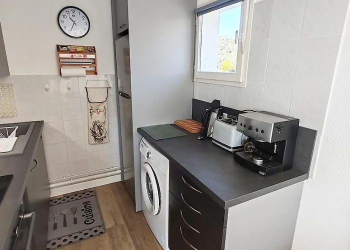 Tres Belle T2, Vue ,le A Pied Saint-Raphaël