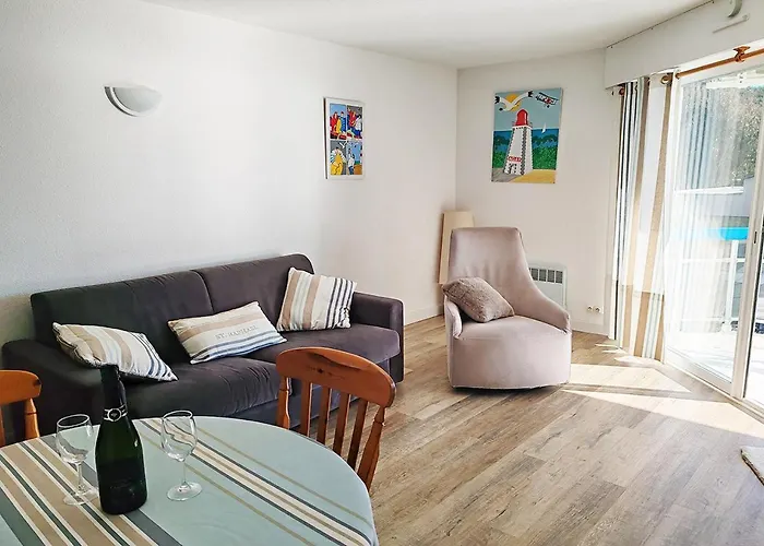 Tres Belle T2, Vue ,le A Pied