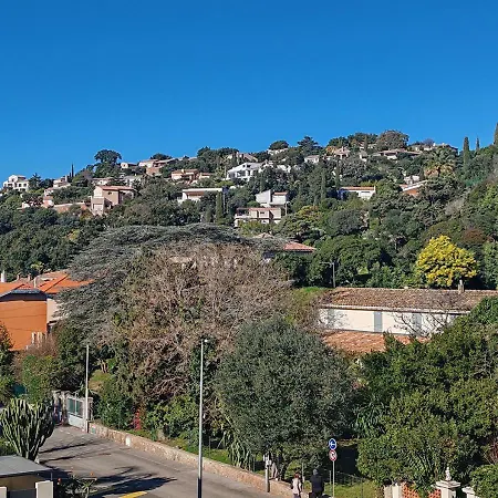 Tres Belle T2, Vue ,le A Pied * Сен-Рафаель