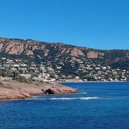 Tres Belle T2, Vue ,le A Pied Сен-Рафаель