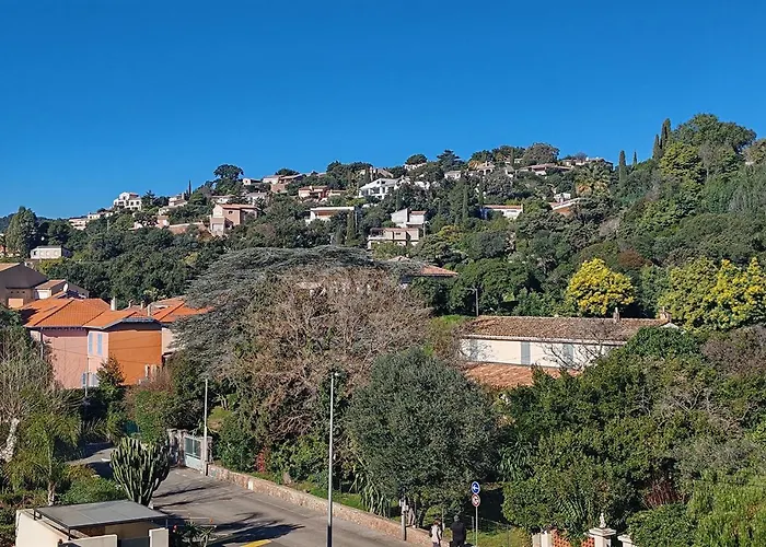 Tres Belle T2, Vue ,le A Pied * Saint-Raphaël