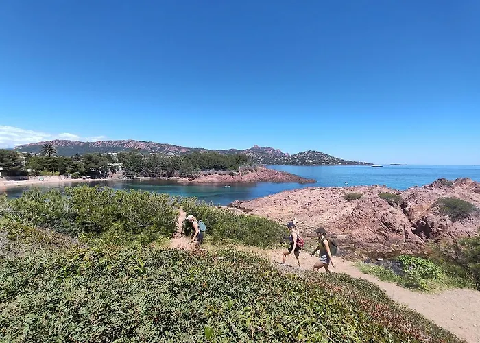 Tres Belle T2, Vue ,le A Pied *